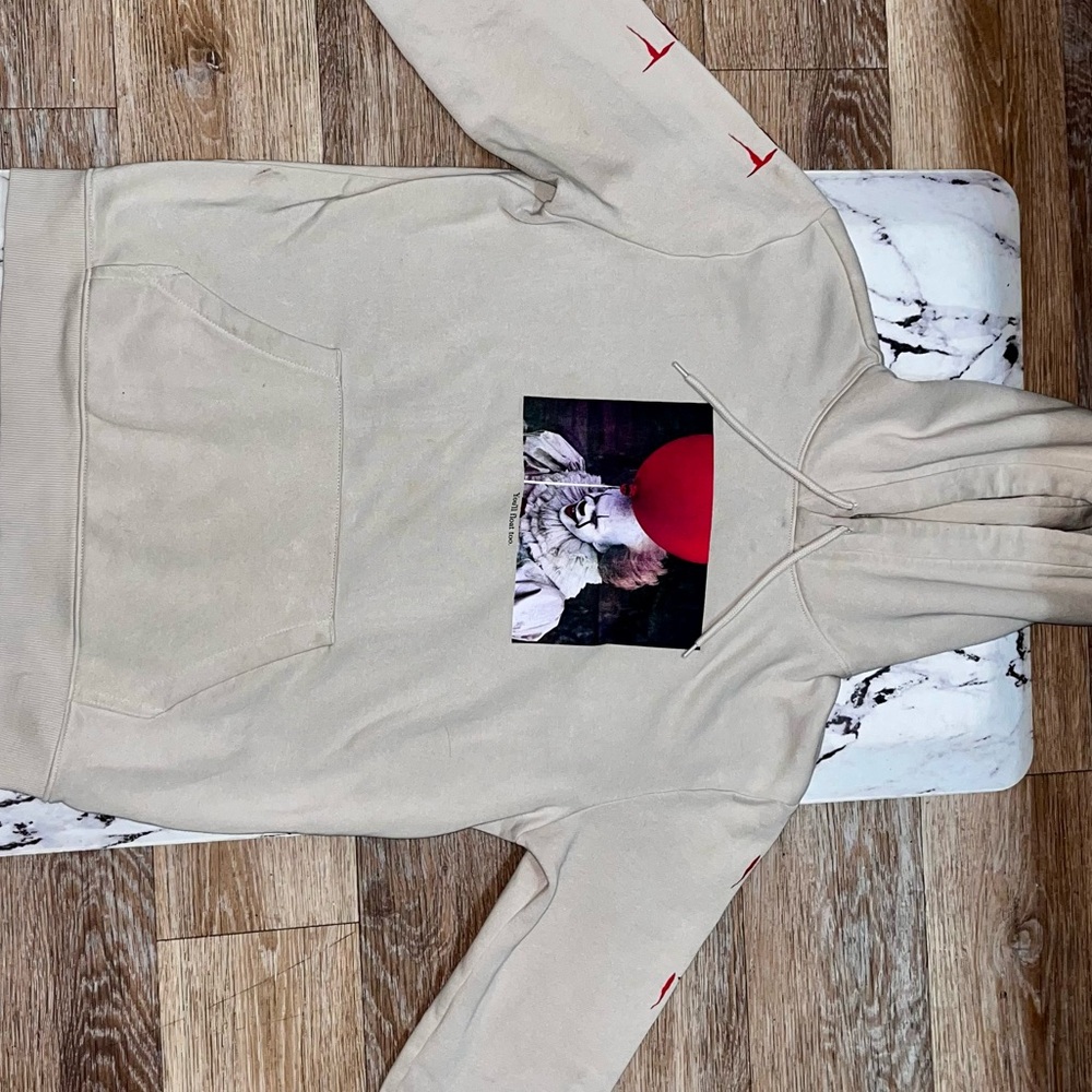 “IT” Movie hoodie
Size Small